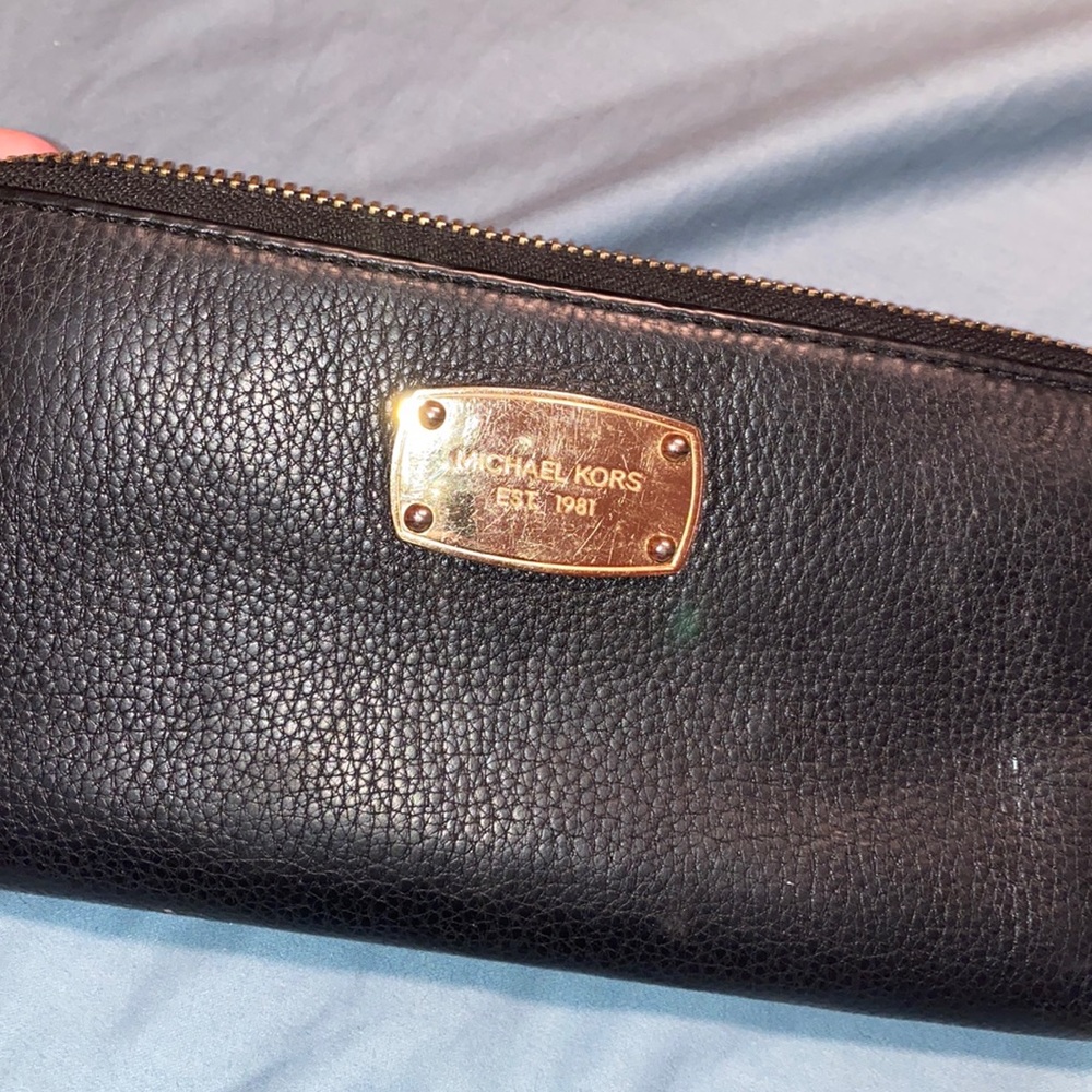 Black Michael Kors wallet